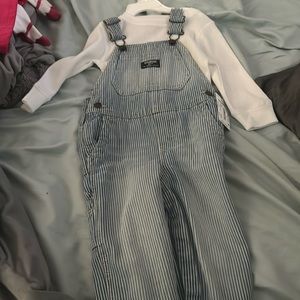 Toddler boy outfit with tags never worn